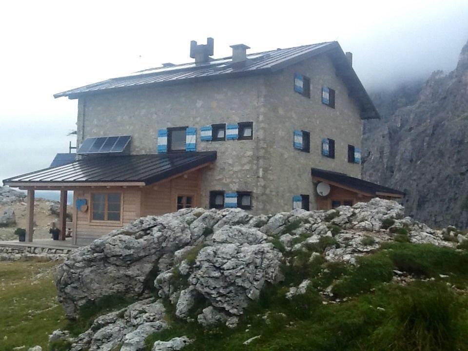 Rifugio Velo Della Madonna San Martino Di Castrozza Bagian luar foto